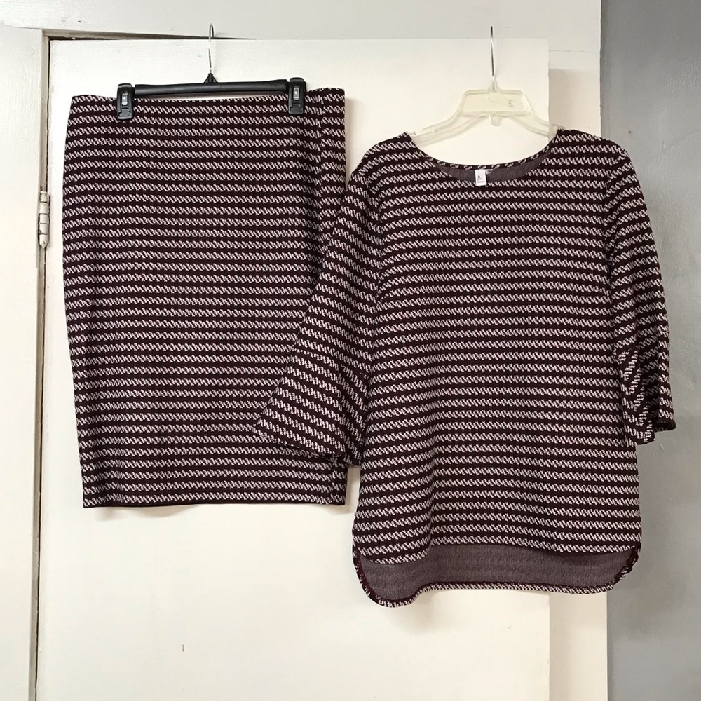 Jules and Leopold 2 piece blouse and skirt